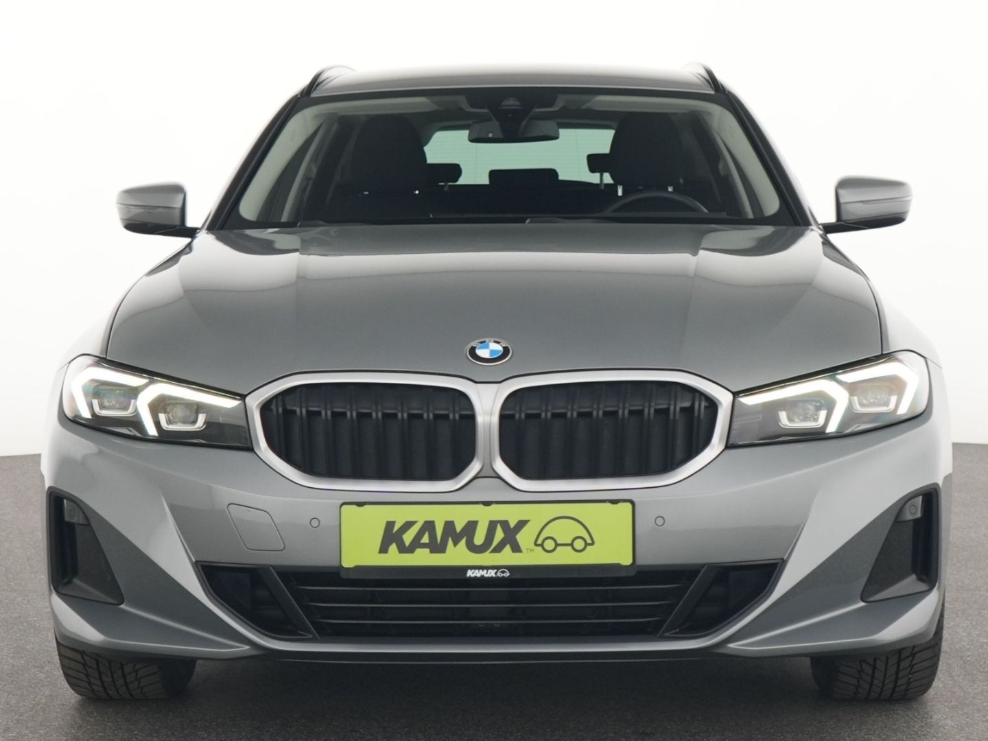 BMW 320 d xDrive Touring - Samsaru's Car Outlet