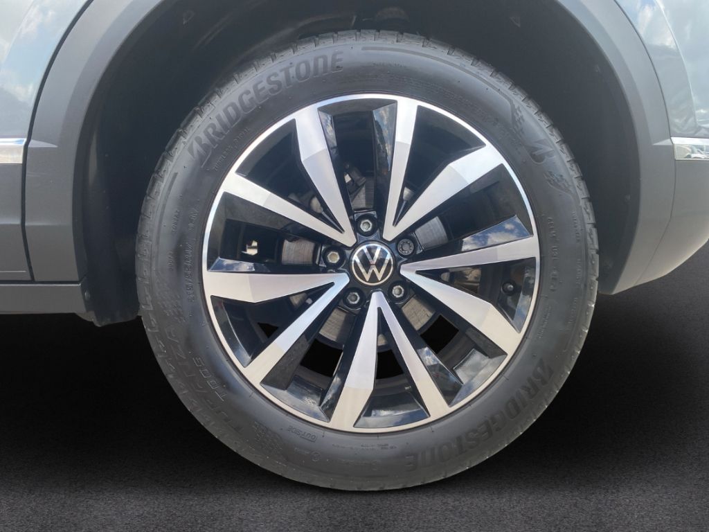 Volkswagen T-Roc 1.0 TSI Style - Samsaru's Car Outlet