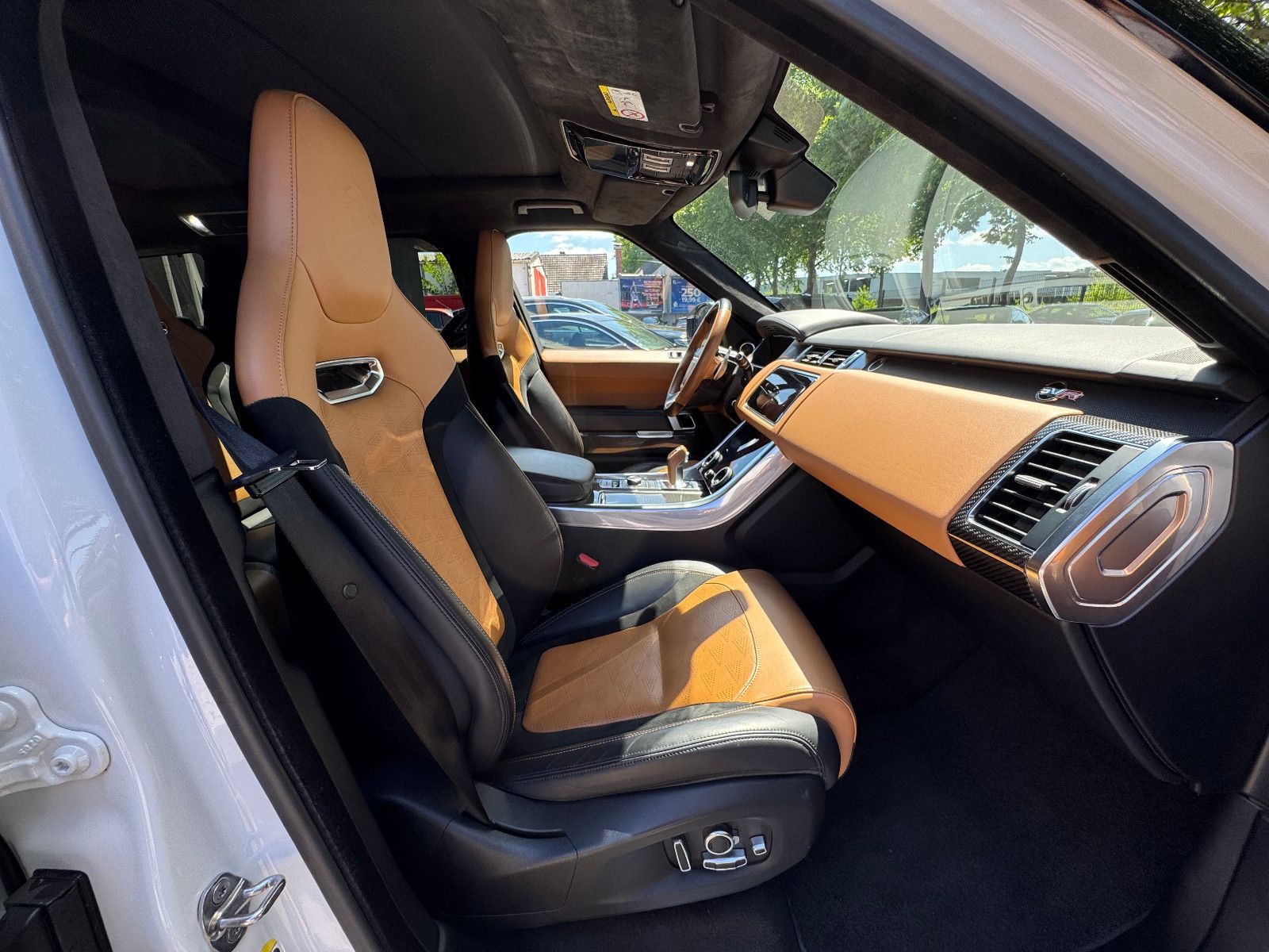 Range Rover Sport SVR - Samsaru's Car Outlet