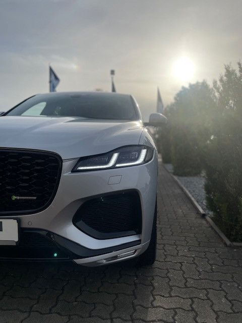 Jaguar F-Pace D200 R-DYNAMIC SE AWD *Pano|20"LMF|LED*