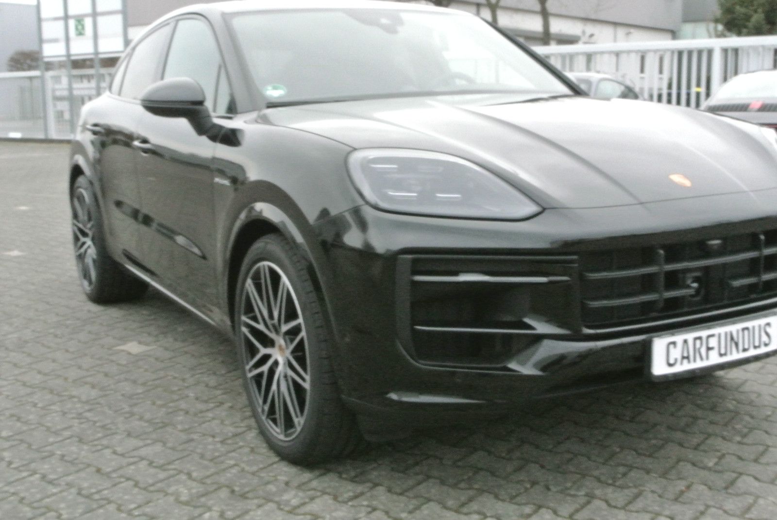 Porsche Cayenne Coupe E-Hyb,sport des,3 disply,22",