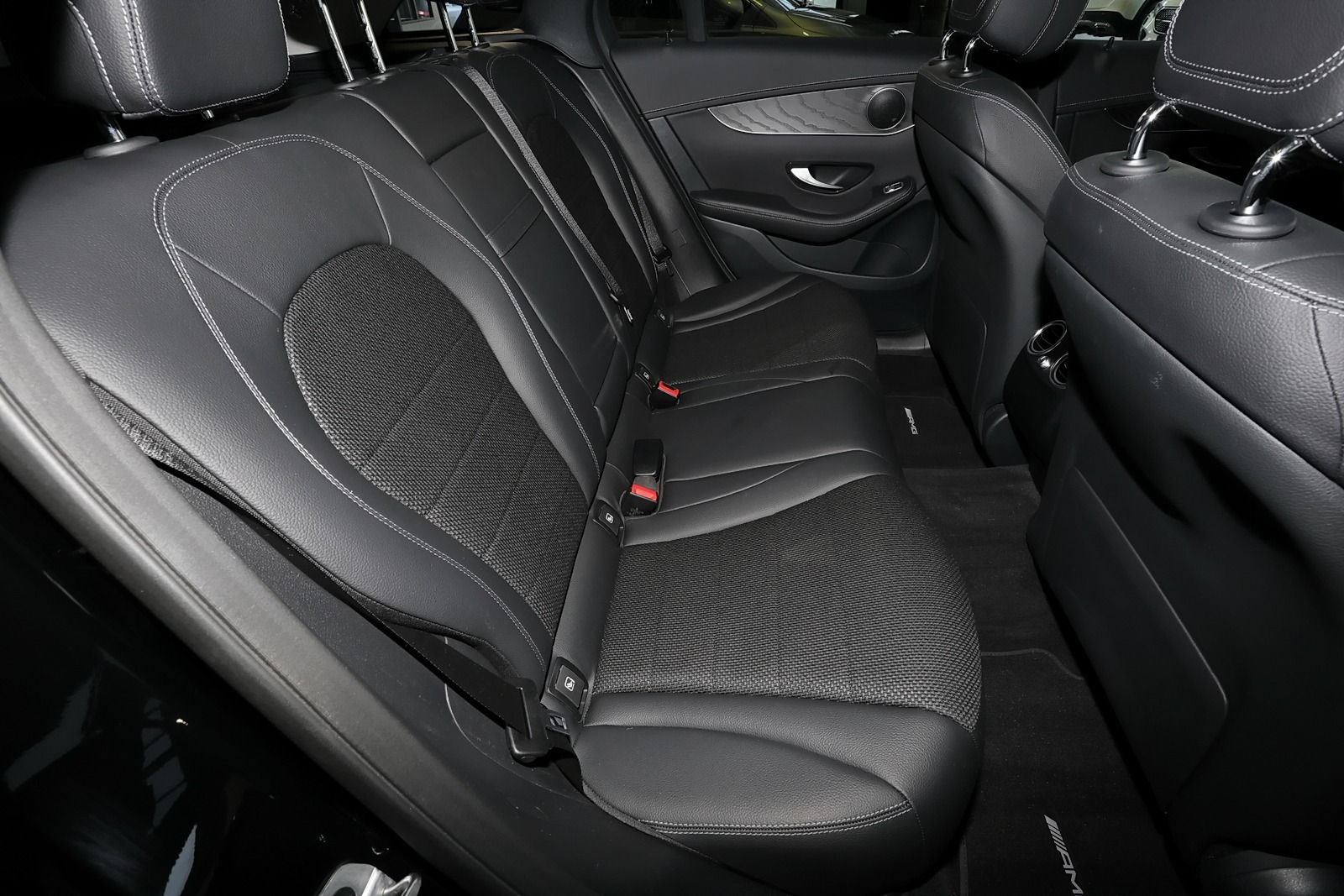 Mercedes-Benz GLC 300 e 4M AMG - Samsaru's Car Outlet