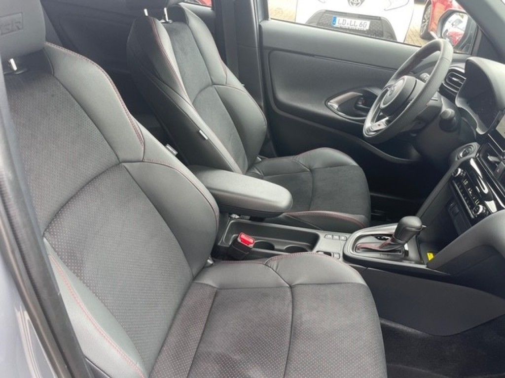 Toyota Yaris Cross Hybrid 130 1.5 VVT-i GR Sport (XPB1)