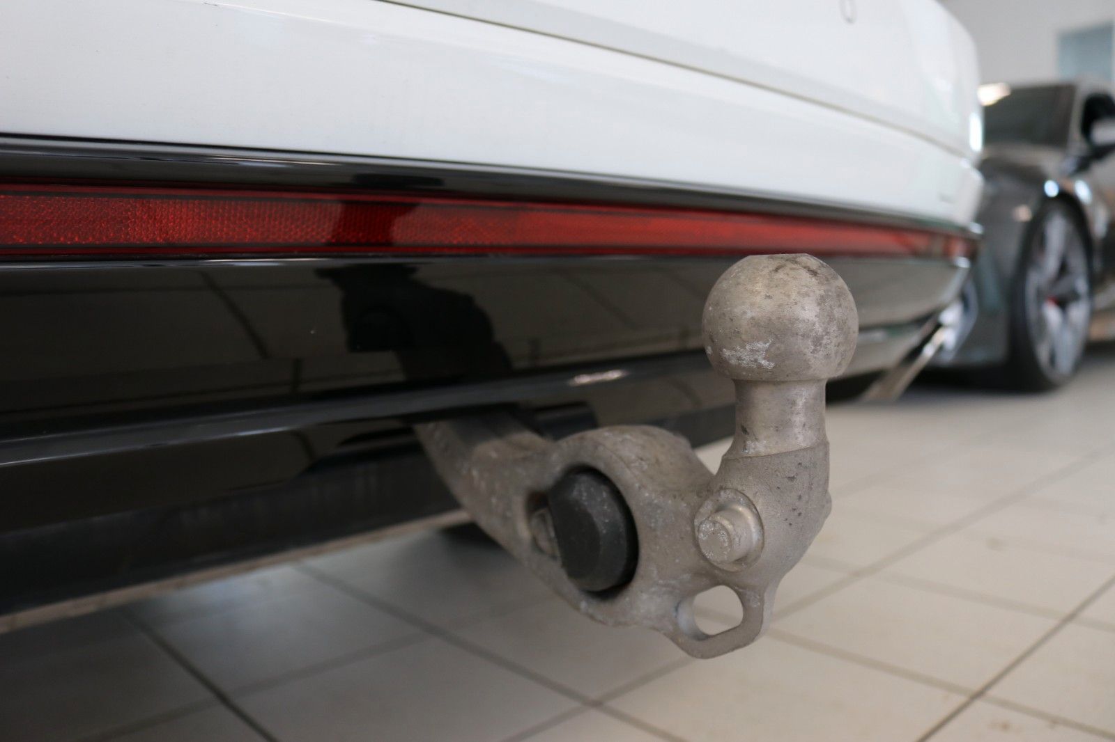 Volkswagen Touareg R-Line Luft AHK Matrix Pano 360° STHZ