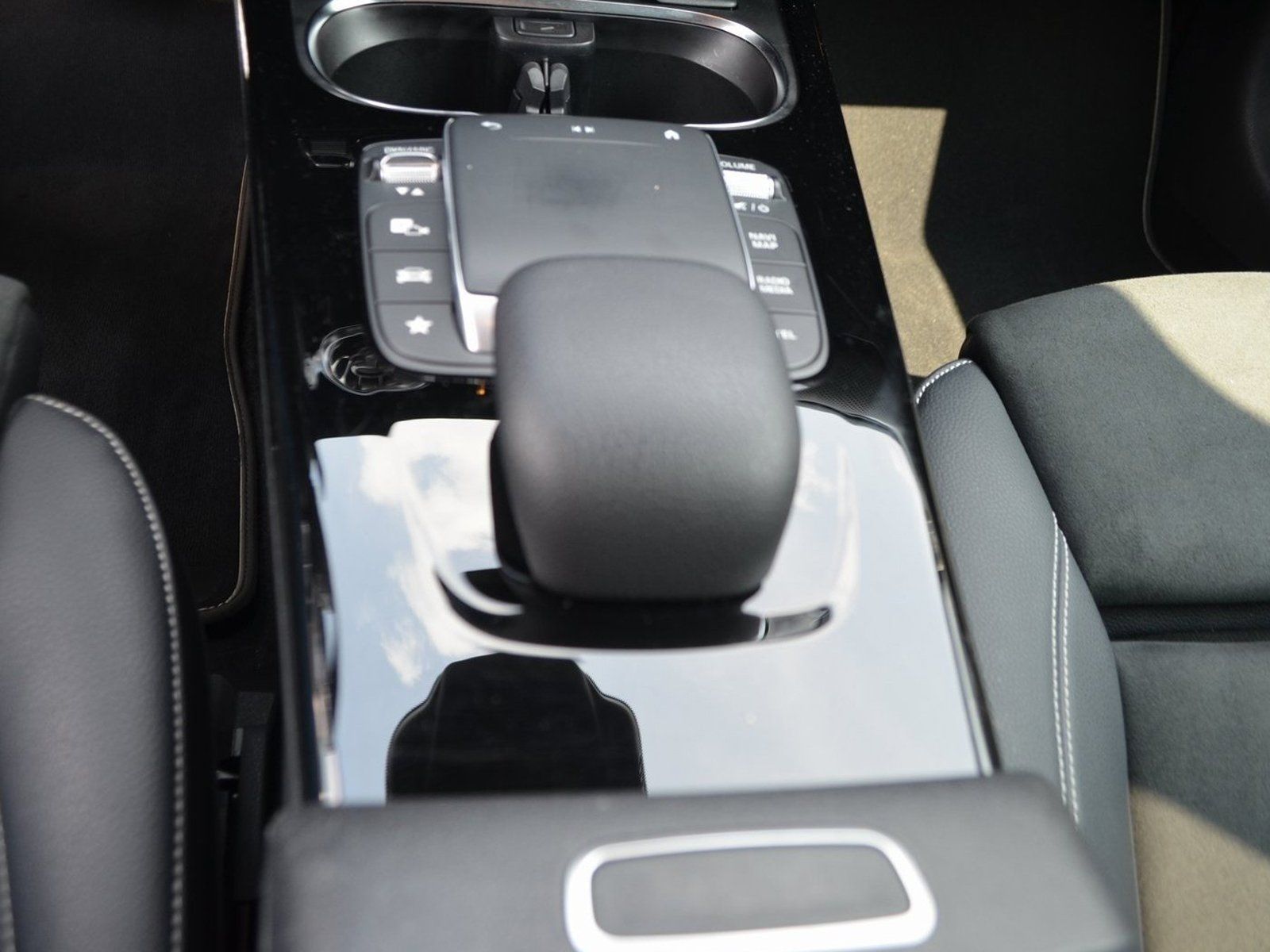Mercedes-Benz e HYBR EDITION 2020 AMG - Samsaru's Car Outlet