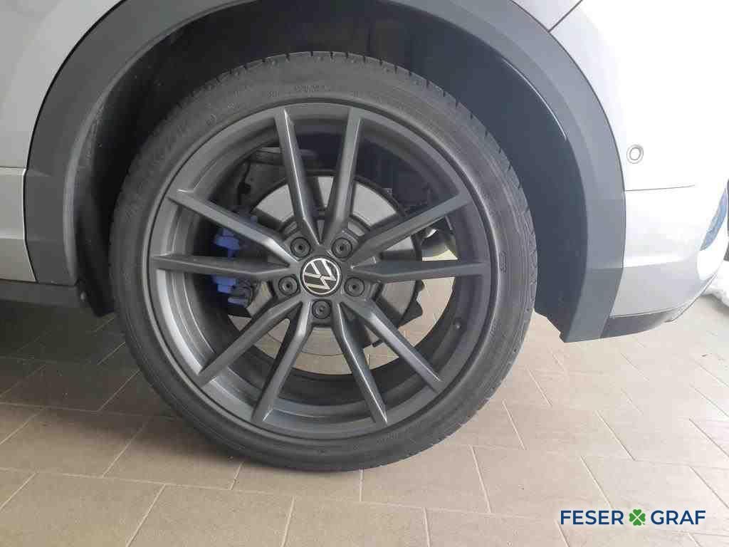 Volkswagen T-Roc R 2.0TSI 4M Performance - Samsaru's Car Outlet