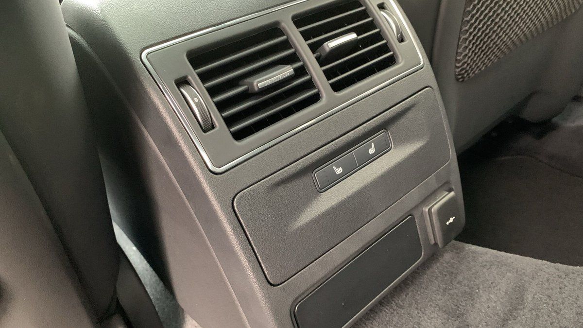 Jaguar XF D200 R-DYNAMIC HSE ACC+DAB+SHZG+LED+LMF+NAV