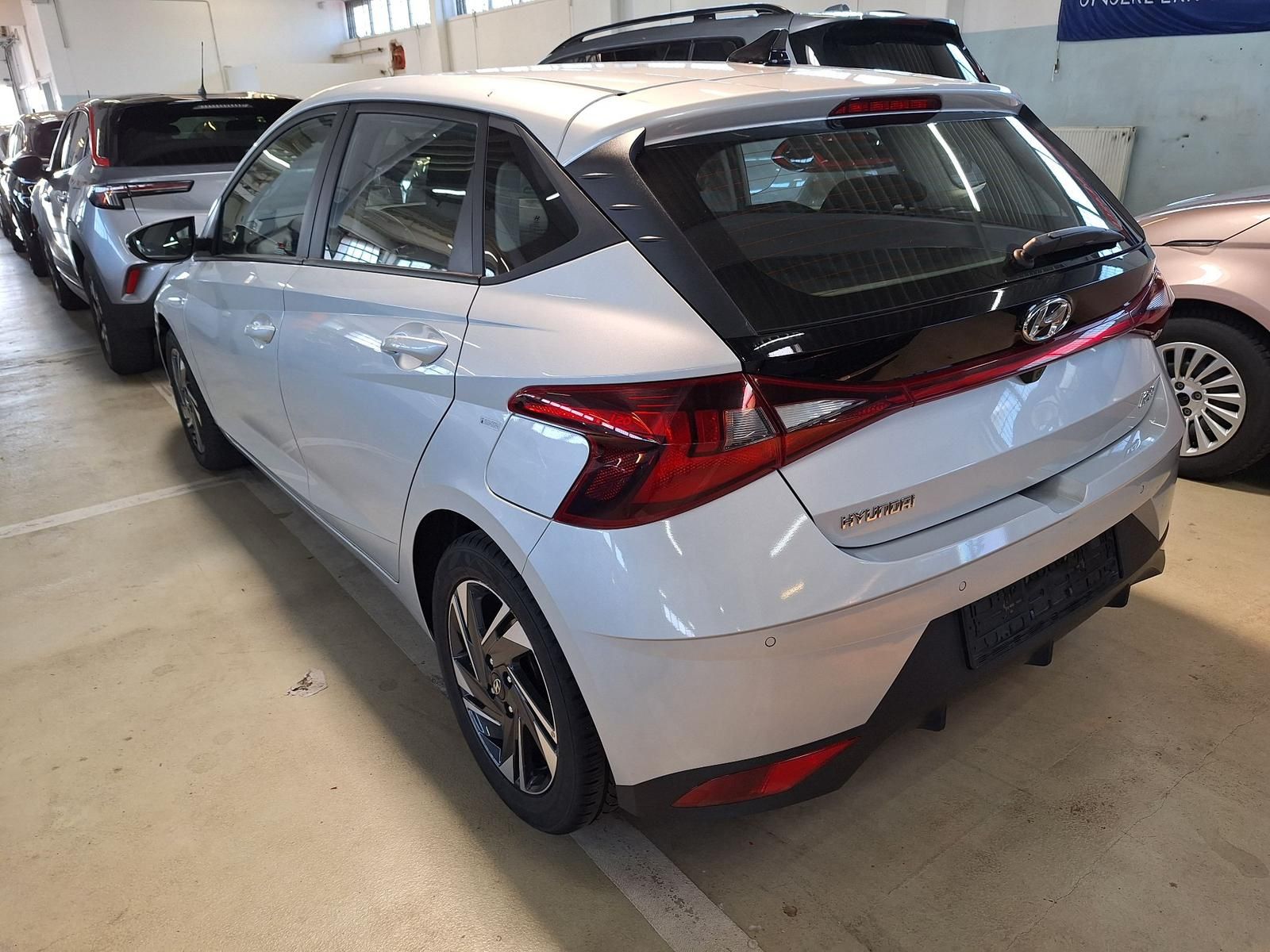 Hyundai i20 T-GDI Trend - Samsaru's Car Outlet