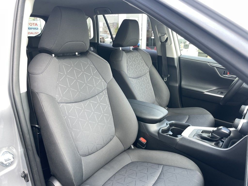 Toyota RAV 4 2.5 Hybrid Team - Samsaru's Car Outlet