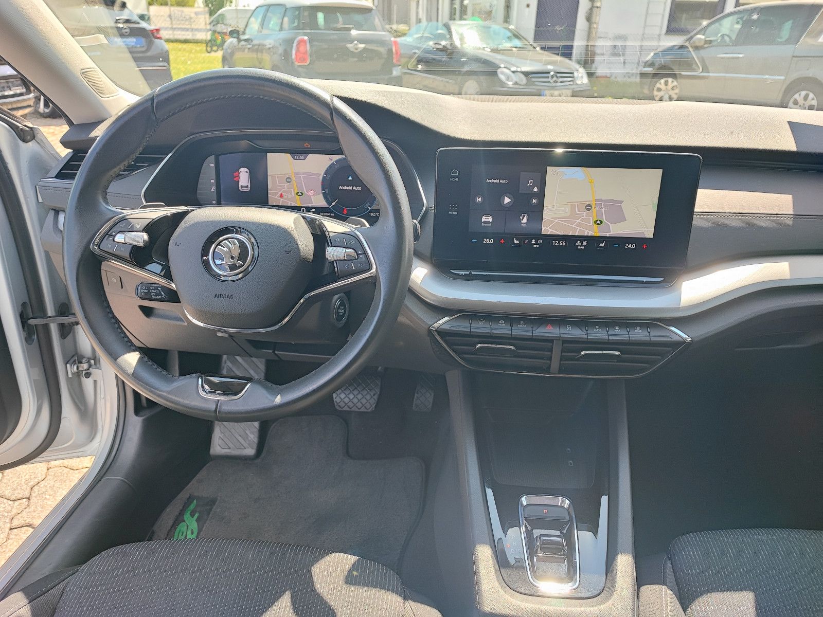 Skoda Octavia 2.0 TDi - Samsaru's Car Outlet