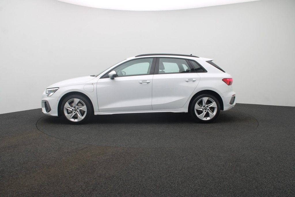 Audi A3 Sportback 40 TFSI e S line - Samsaru's Car Outlet