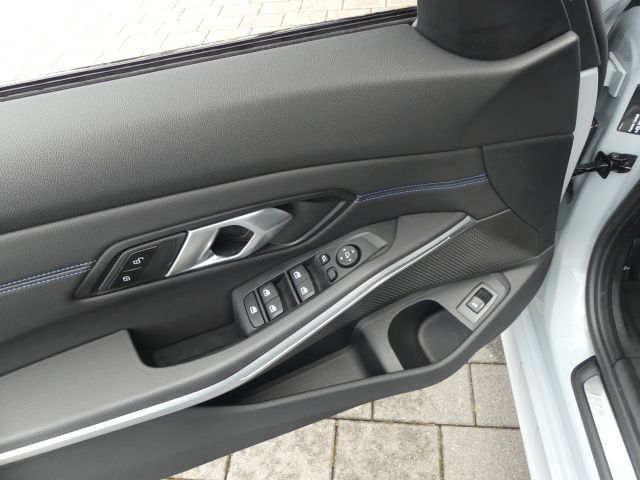 BMW 320 d xDrive Tou M Sport Pro AHK°ACC+ParkPro°19"