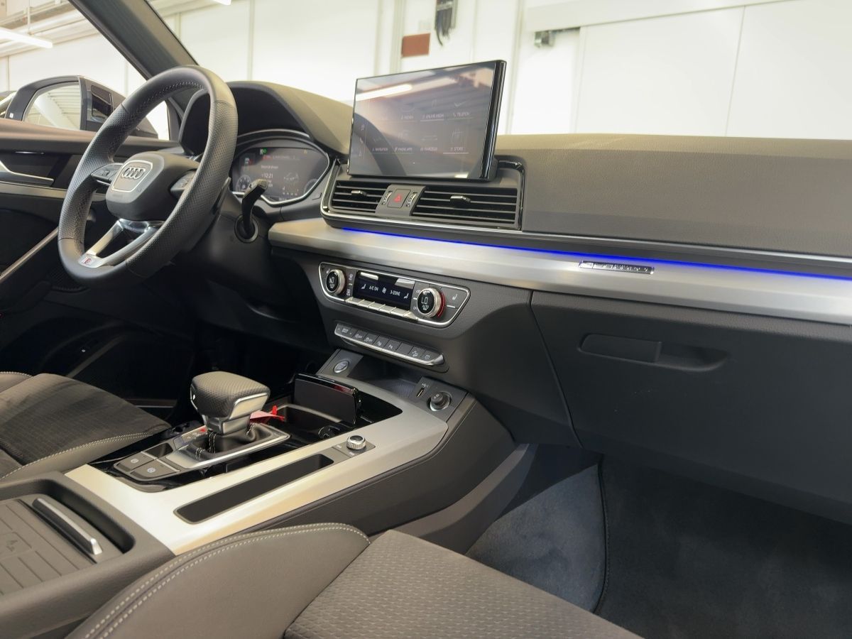 Audi Q5 S line 40 TDi quattro virtual AHK