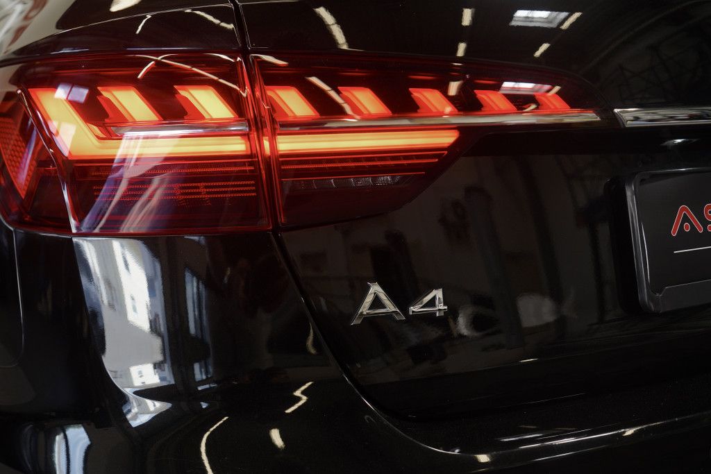 Audi A4 Avant 40 TDI q. - Samsaru's Car Outlet