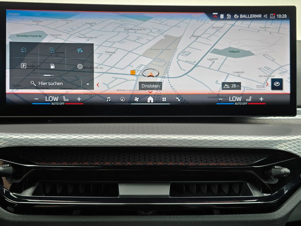 BMW 320d xDrive Touring M Sportpaket*ab 3,99% eff.*