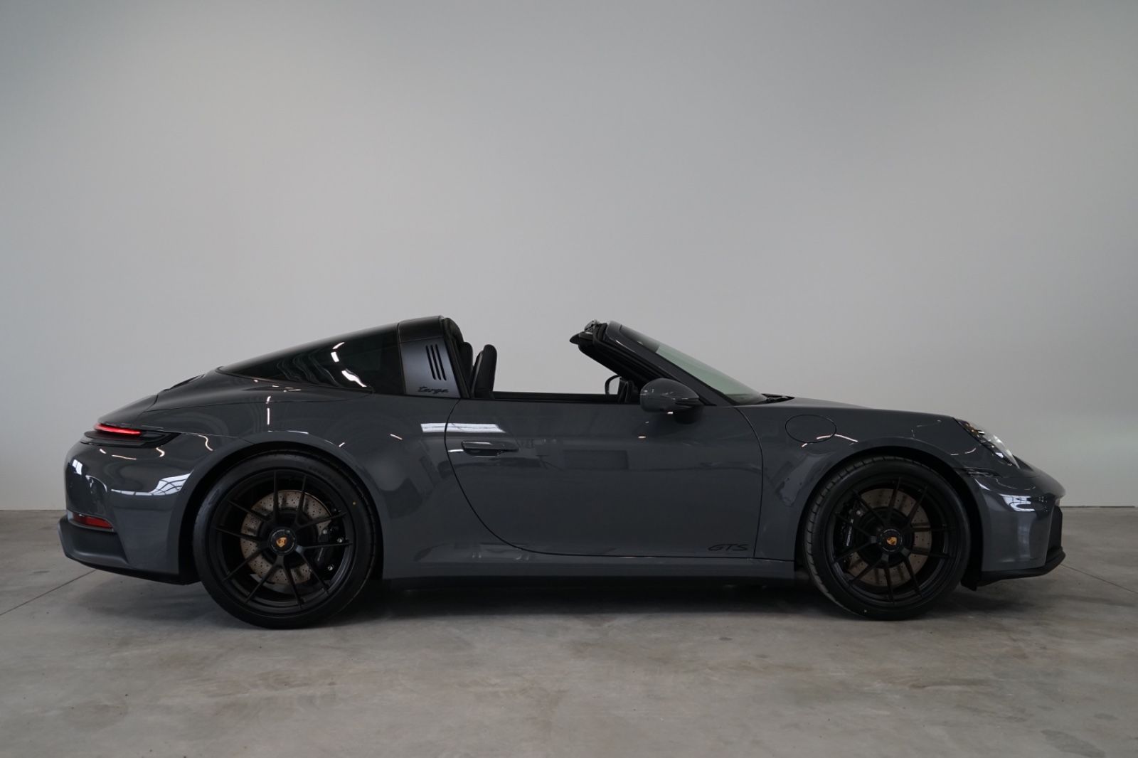 Porsche Targa 4 GTS + MY25 + CARBON + BOSE + 360