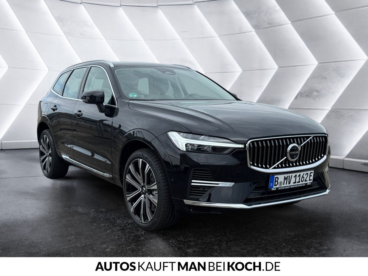 Volvo XC60 T6 AWD Plug-in Hybrid Ultra Bright - Samsaru's Car Outlet