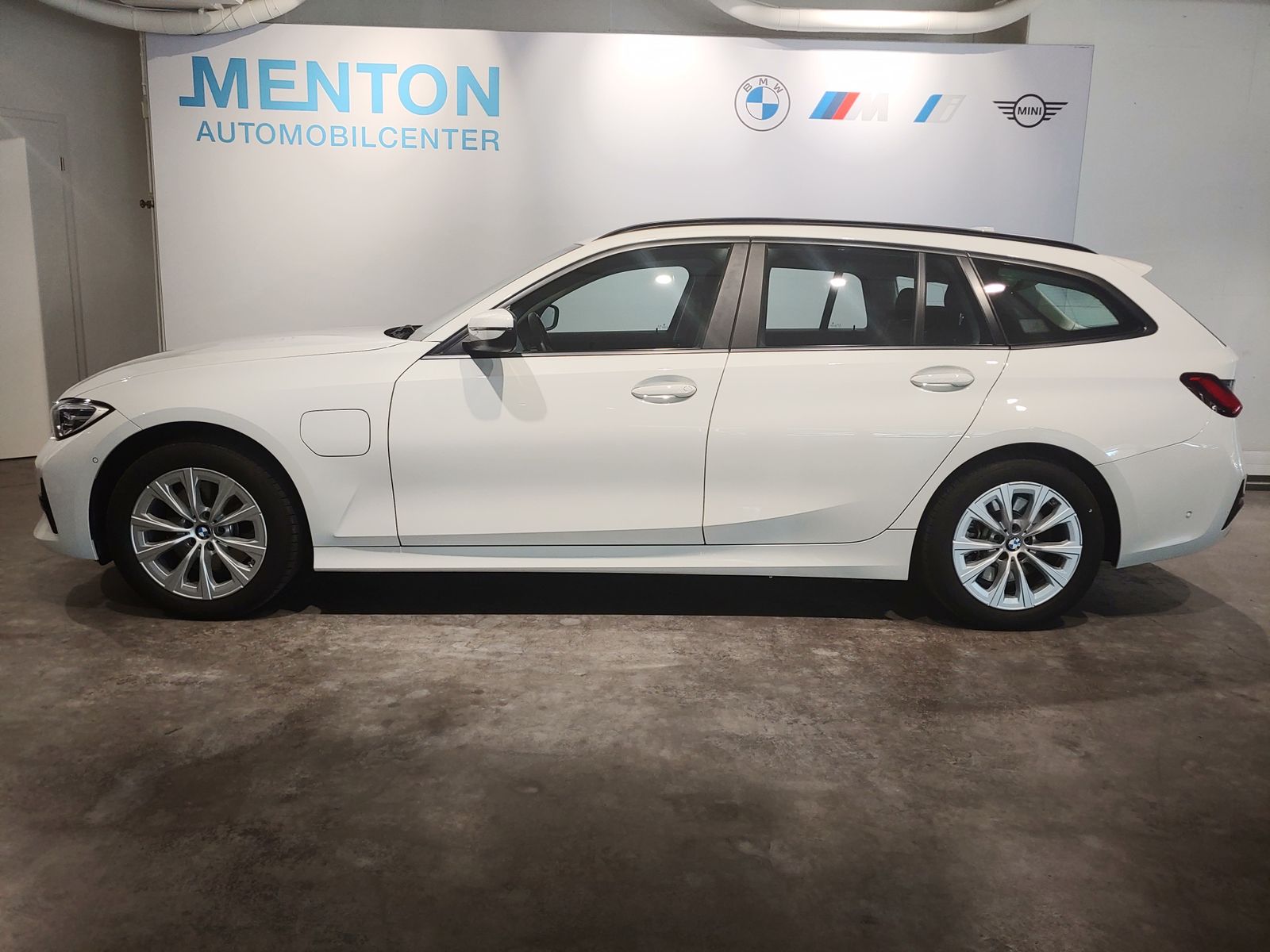 BMW 320e Advantage - Samsaru's Car Outlet