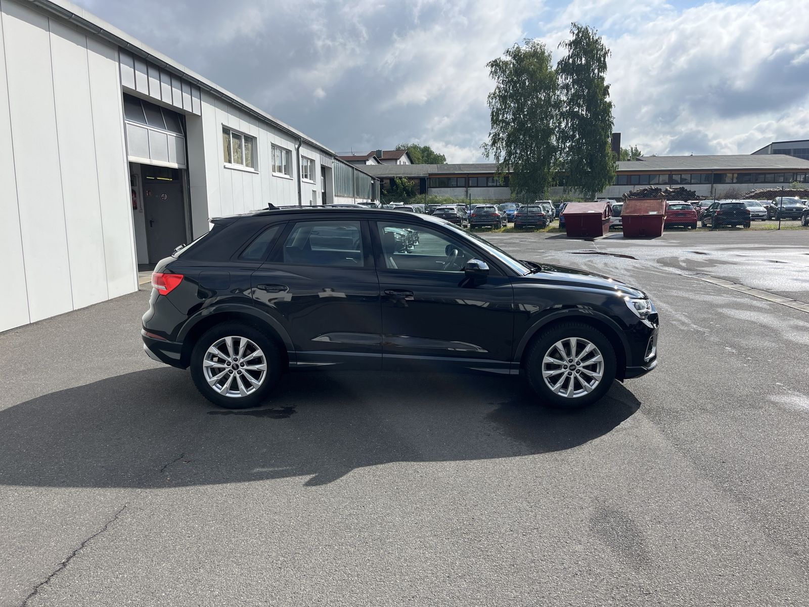 Audi Q3 35 2.0 TDI quattro S tronic - Samsaru's Car Outlet