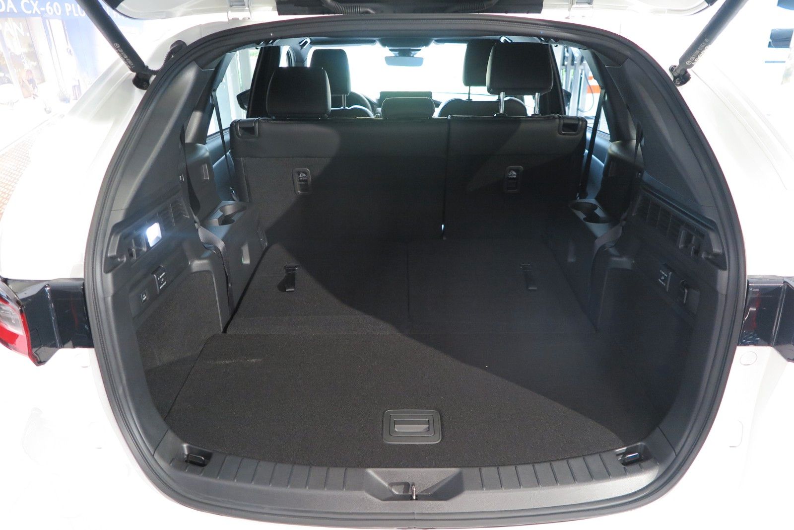 Mazda CX-80 2.5 e-SKYACTIV PHEV Homura Plus Auto AWD