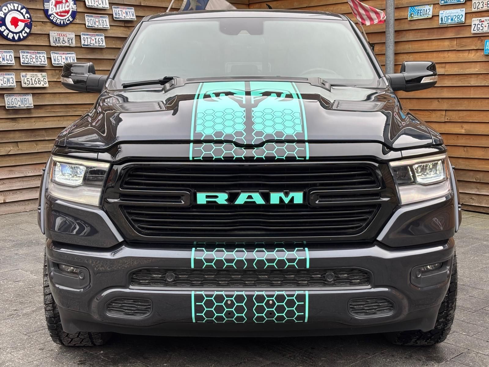 Dodge RAM 1500 Laramie 5.7L PANO 4x4 AHK