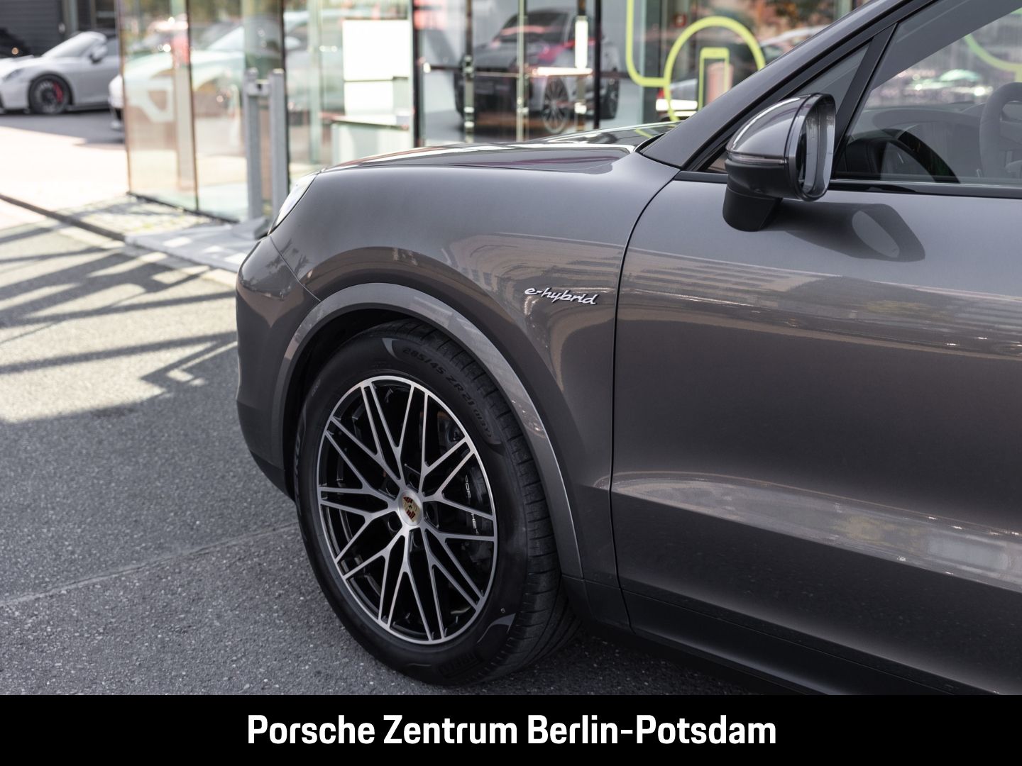 Porsche Cayenne E-Hybrid BOSE Luftfederung Panoramadach