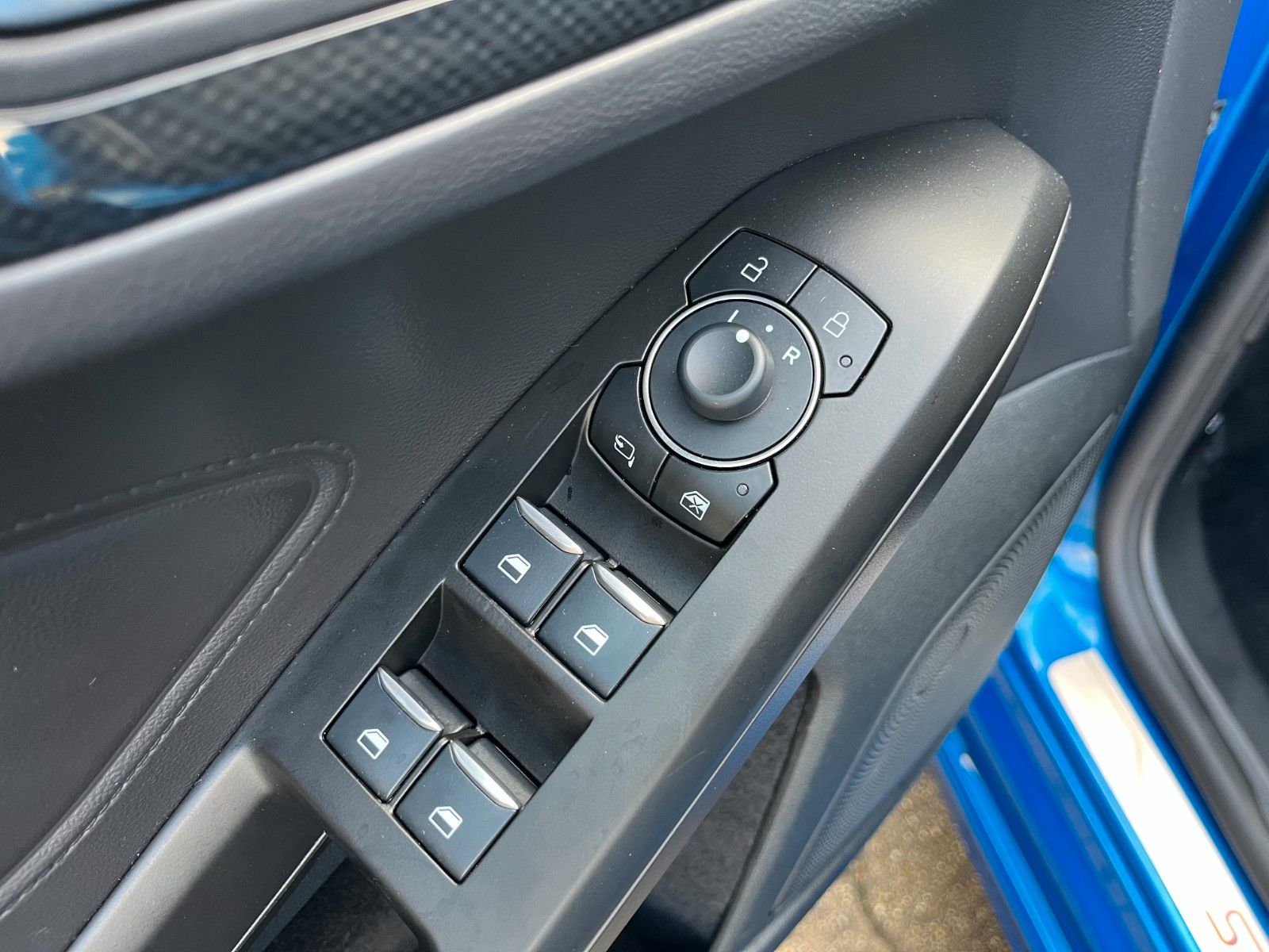 Ford Focus Turnier ST-Line X - Matrix LED, B&O, ACC