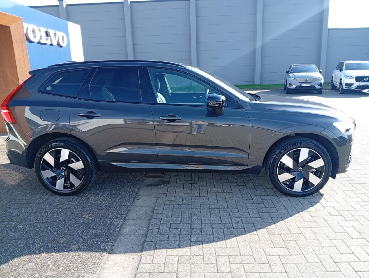 Volvo XC60 T8 Ultra Dark Plug-In Hybrid AWD/B&W/AHK