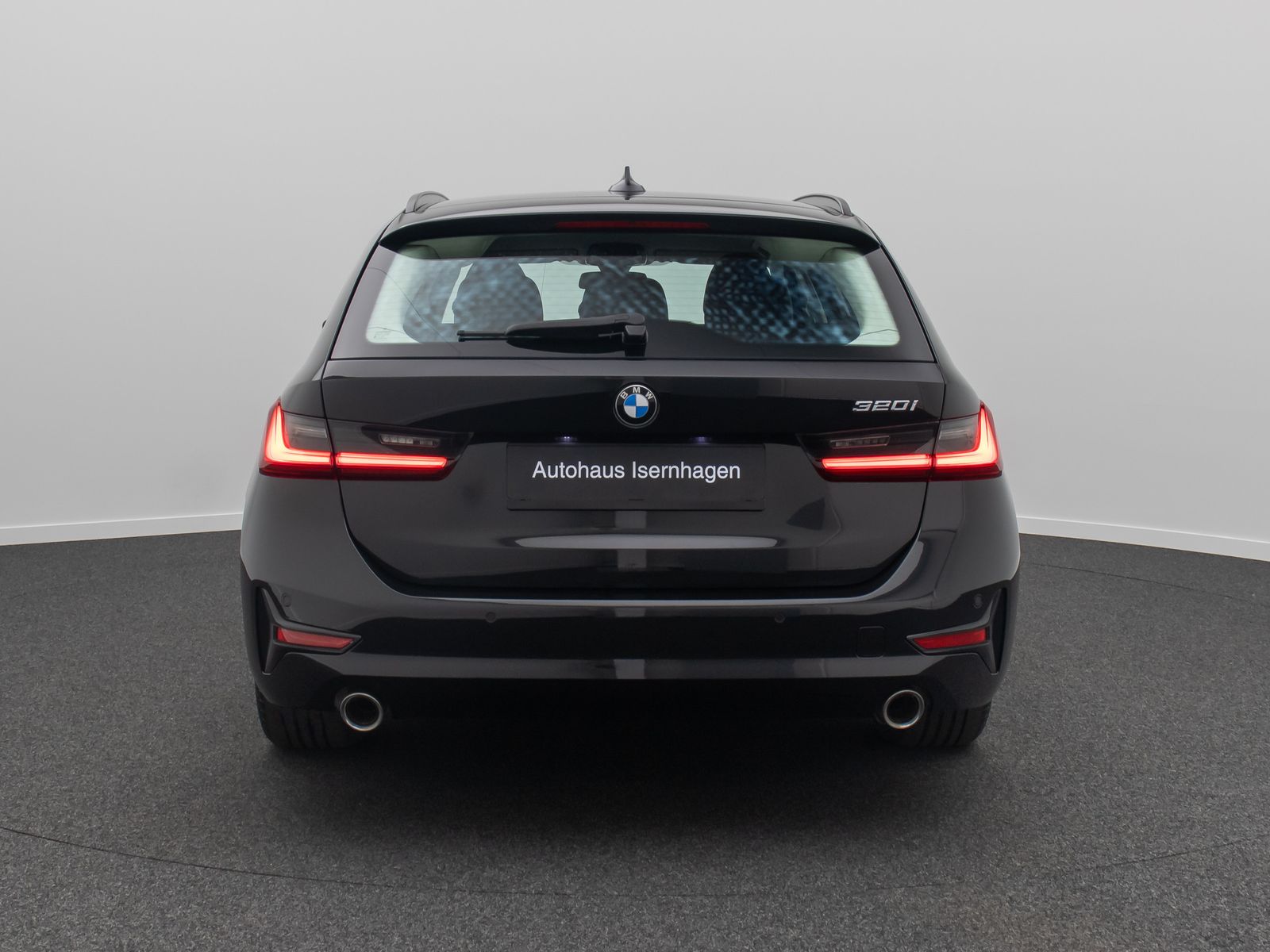 BMW 320i Sport - Samsaru's Car Outlet