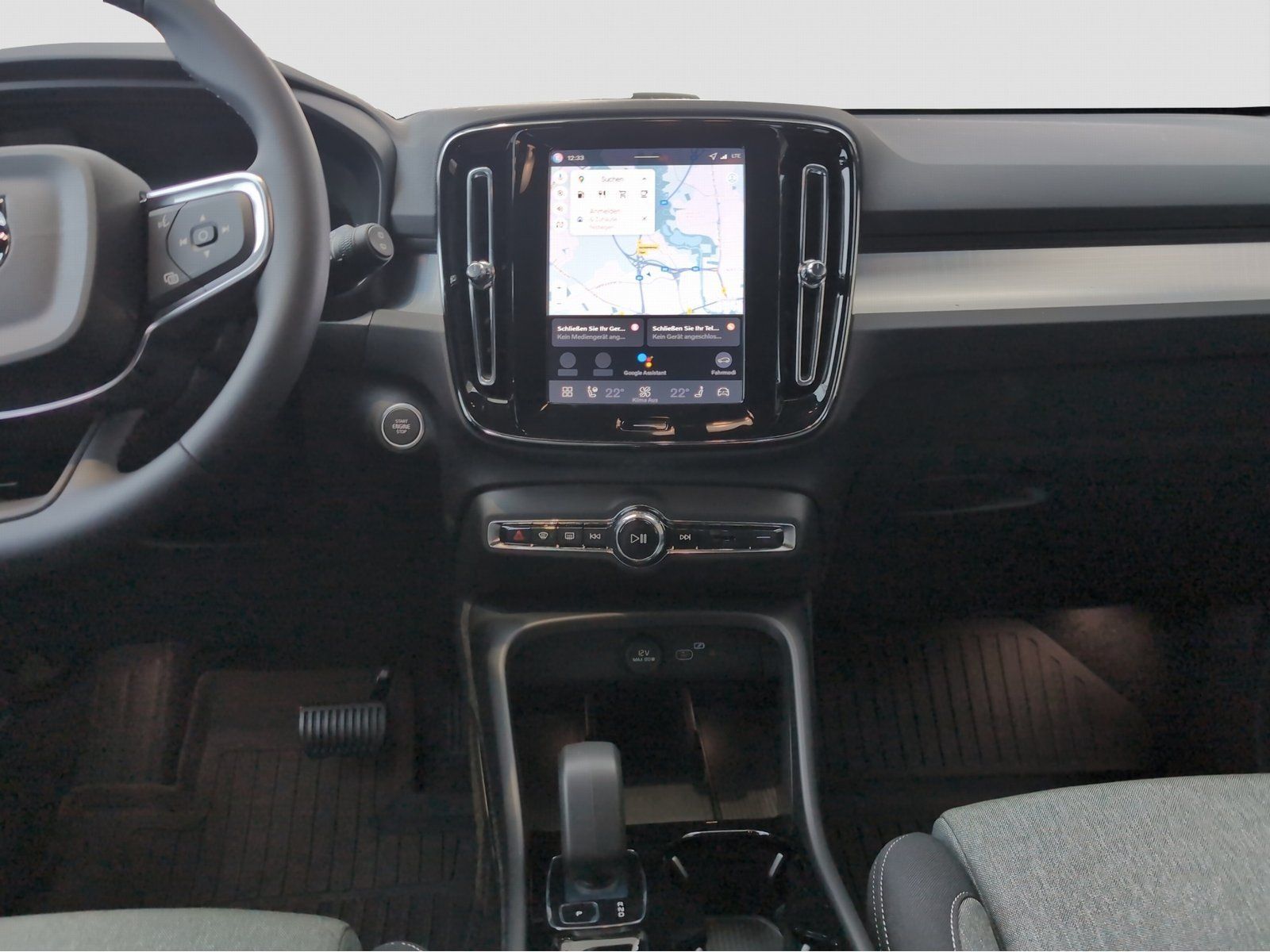 Volvo XC40 B3 Plus Dark - Samsaru's Car Outlet