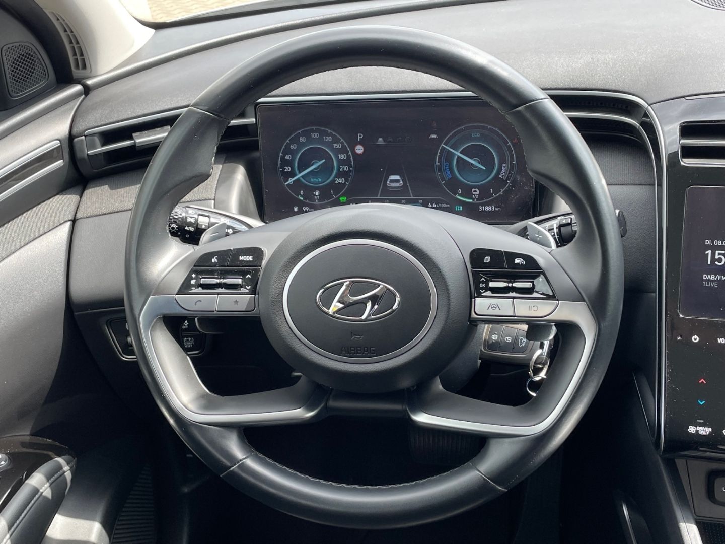 Hyundai Tucson Select Hybrid 2WD - Samsaru's Car Outlet
