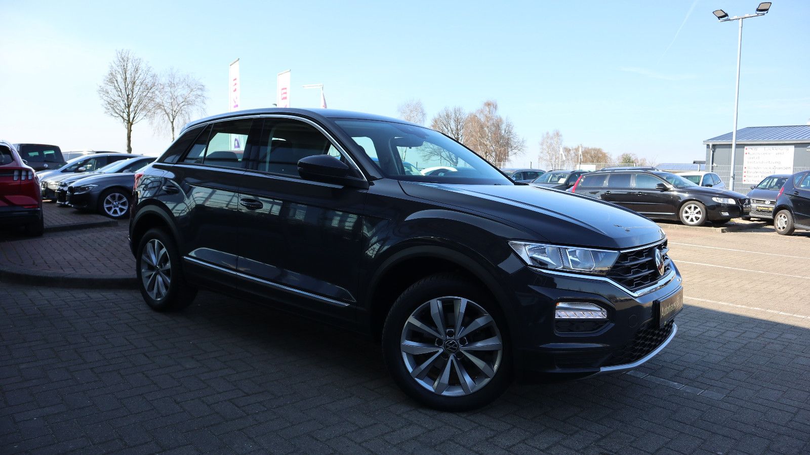 Volkswagen T-Roc Style 2.0 TDI - Samsaru's Car Outlet