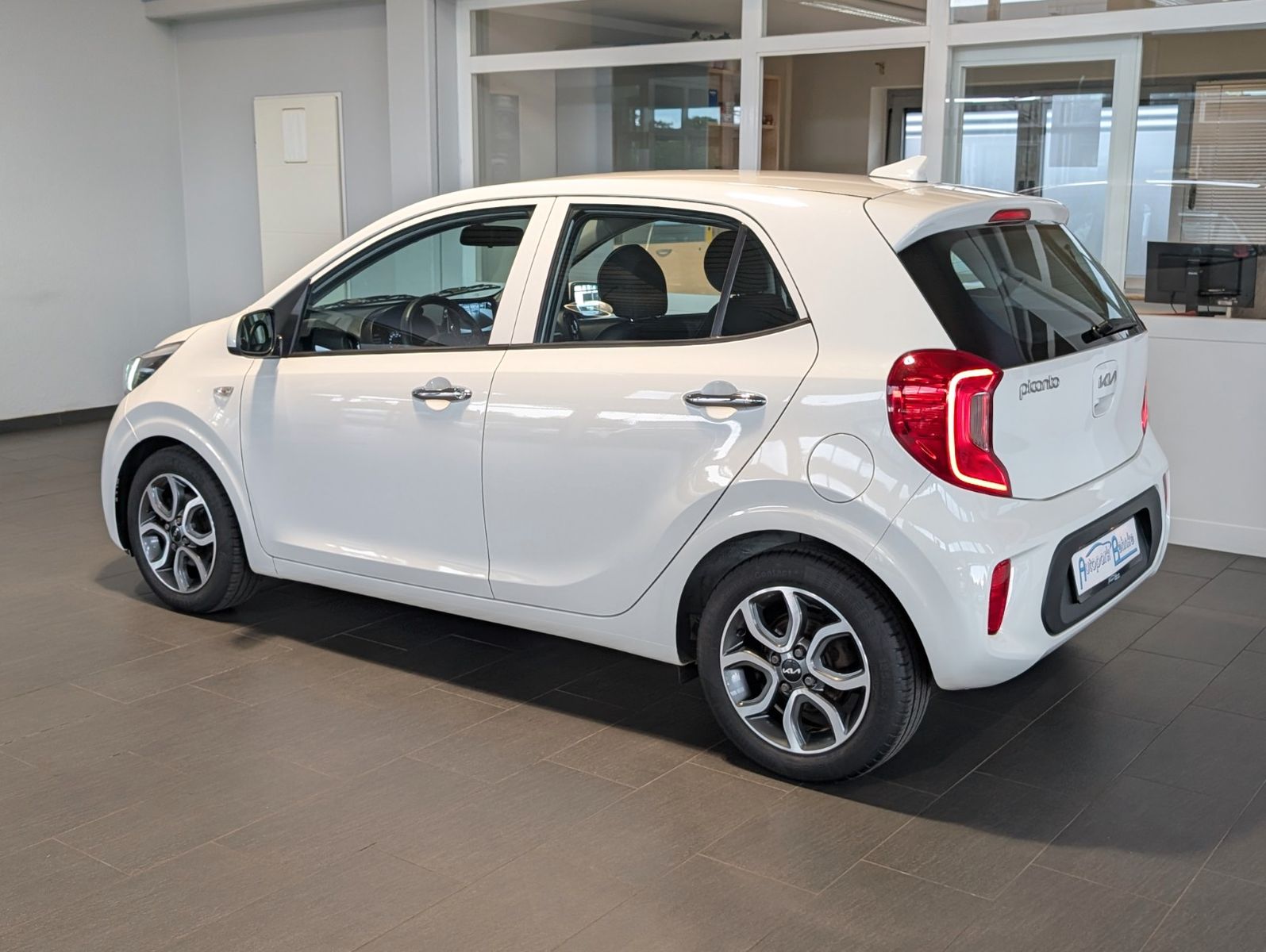 Kia Picanto 1.2 Aut. - Samsaru's Car Outlet