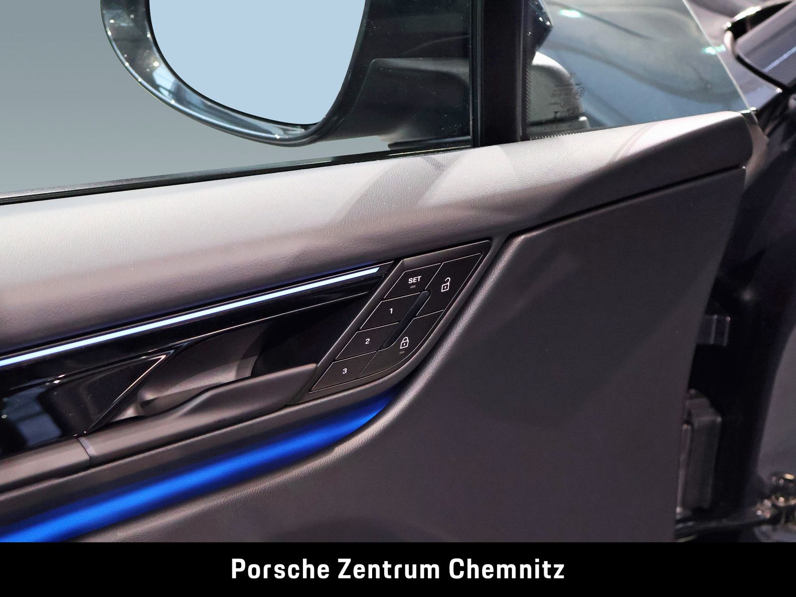 Porsche Macan 4 Electric Luft.;Matrix-LED;4xSitzheiz.;BO