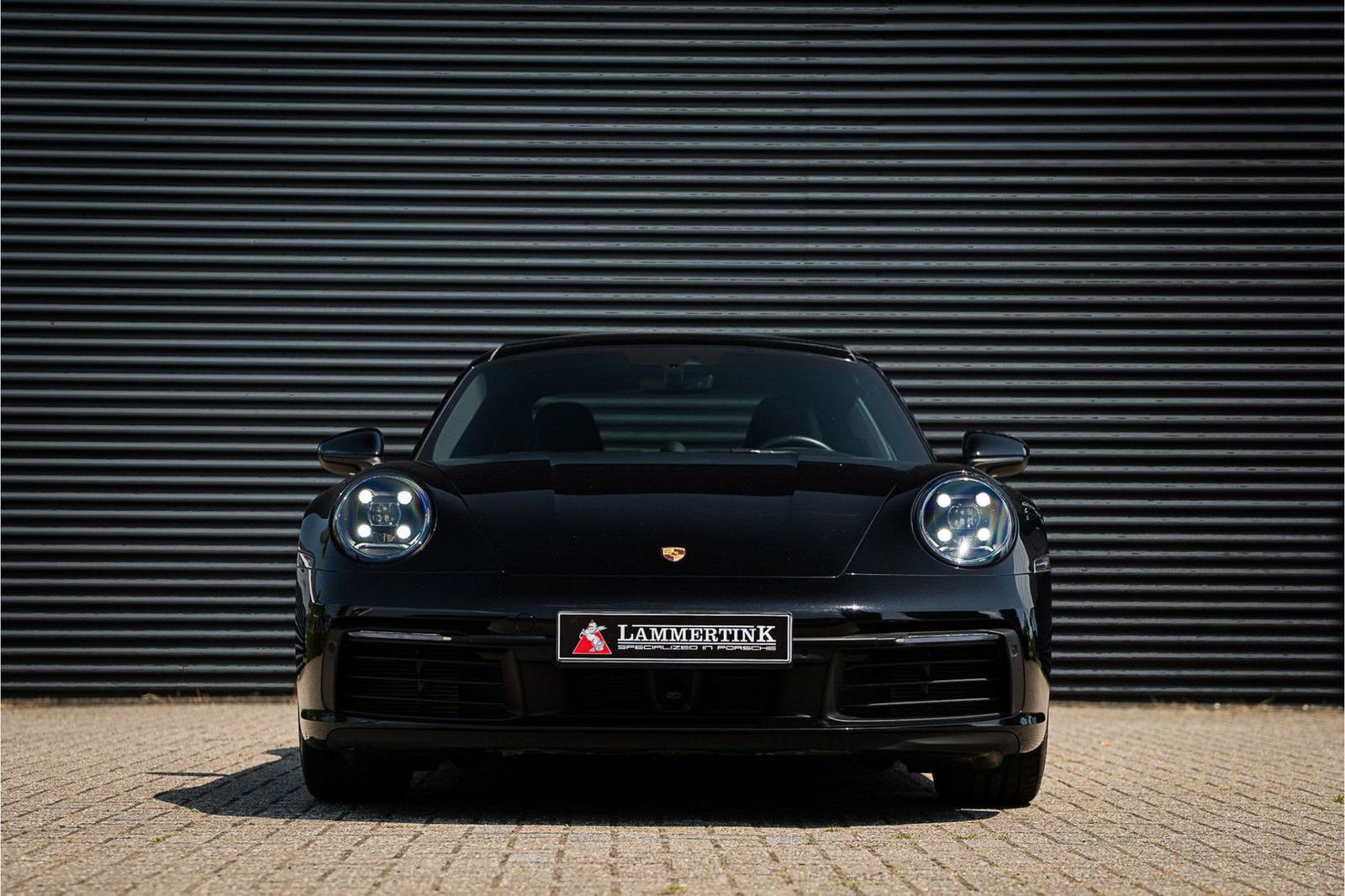 Porsche 992 3.0 Carrera - Samsaru's Car Outlet