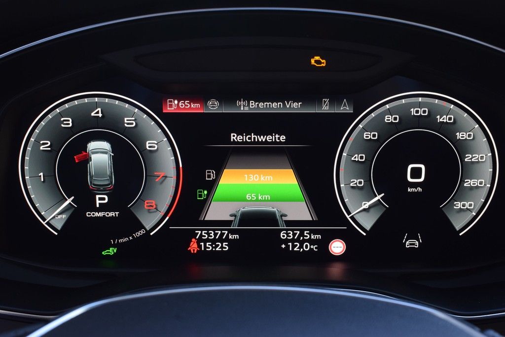 Audi A6 Avant 55 TFSI e qu/S-tr. *S-line*Matrix*AHK*