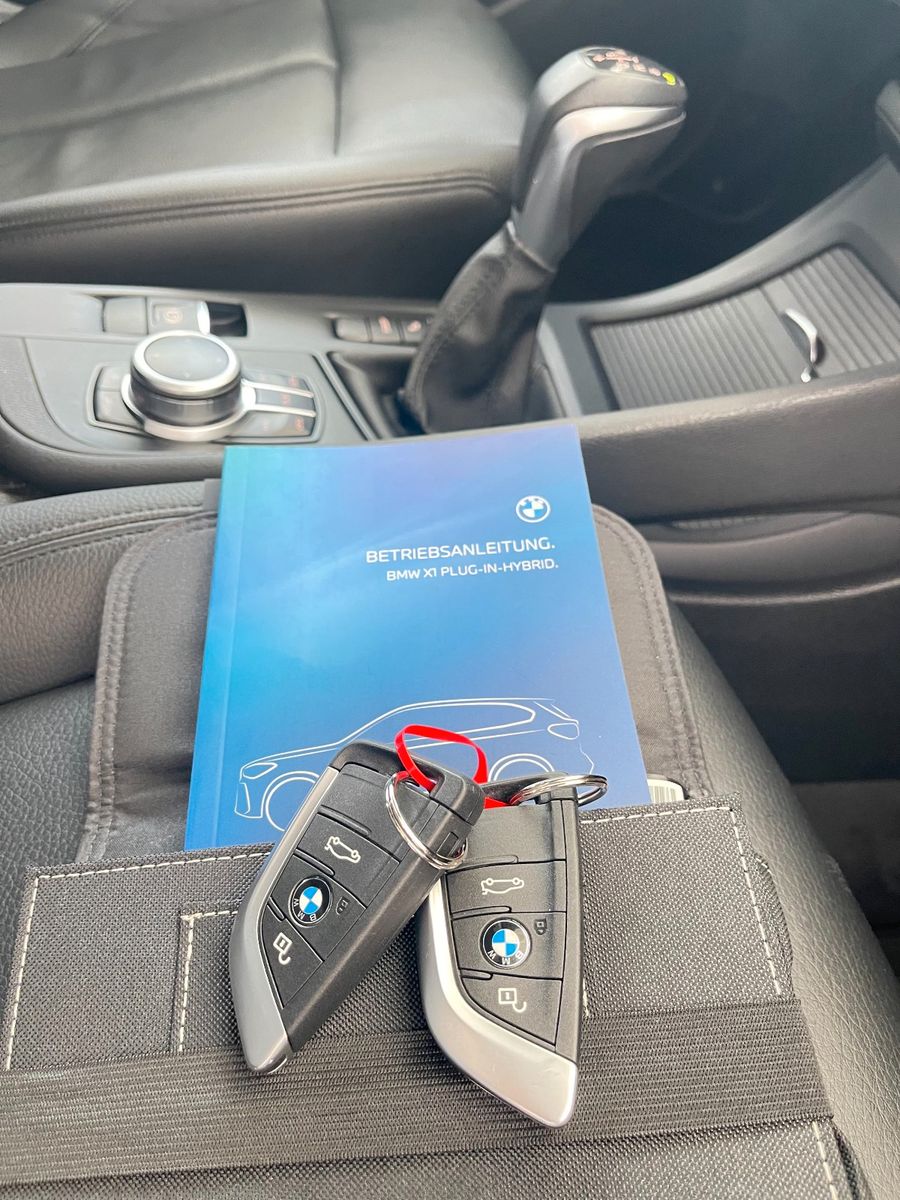 BMW X1 xDrive 25e Aut. - Samsaru's Car Outlet