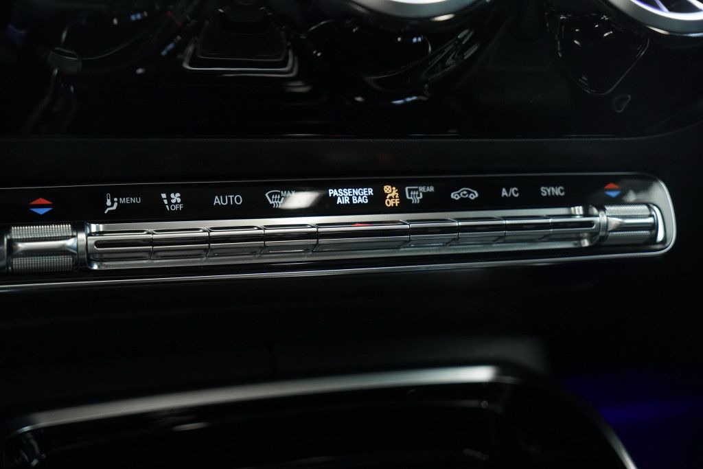 Mercedes-Benz CLA 45 AMG S 4M - Samsaru's Car Outlet