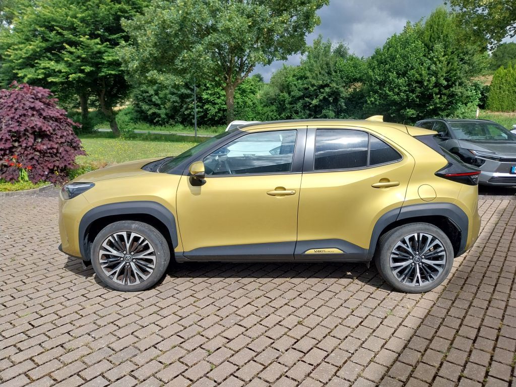 Toyota Yaris Cross Hybrid 1.5 VVT-i Elegant