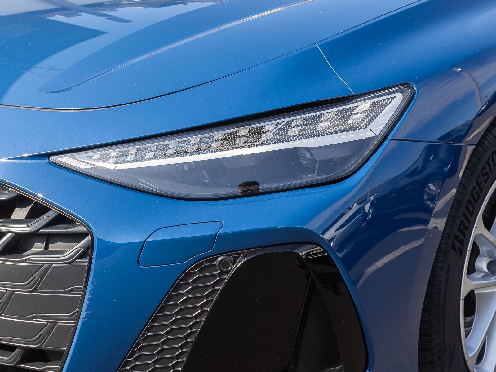 Audi A6 Avant S line TDI qu Stronic Navi Matrix Panor