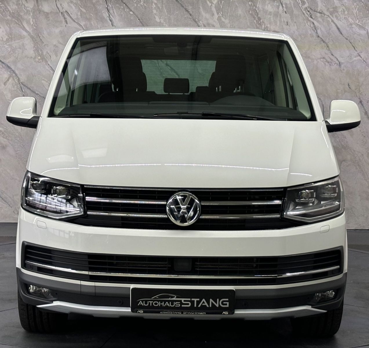 Volkswagen T6 Multivan PanAmericana - Samsaru's Car Outlet