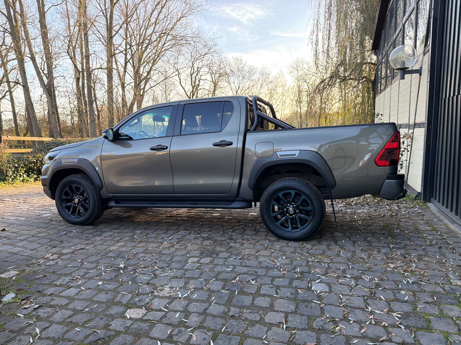 Toyota Hilux 2.8 D-4D 4Wd V48 Invincible*AHK*Büge