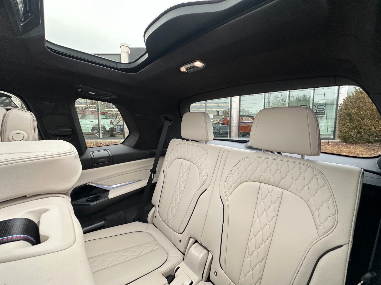 BMW X7 xDr 40d M Sport Pro|Aktivlenk|SkyL|AHK|BEIGE|