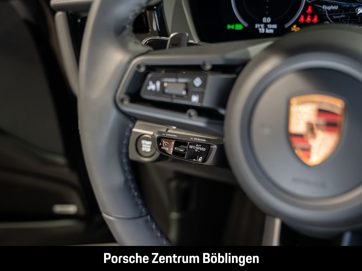Porsche Panamera 4 E-Hybrid HA-Lenkung InnoDrive Head-Up