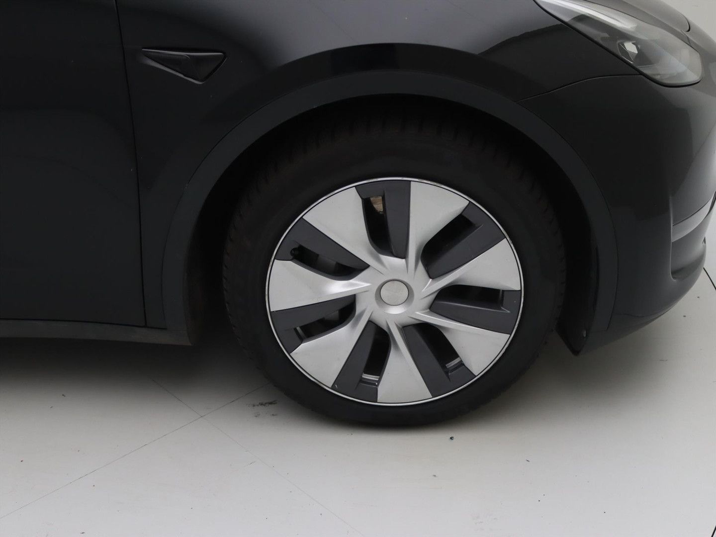 Tesla Model Y Long Range AWD 351pk [ AMD RYZEN+AUTOPIL
