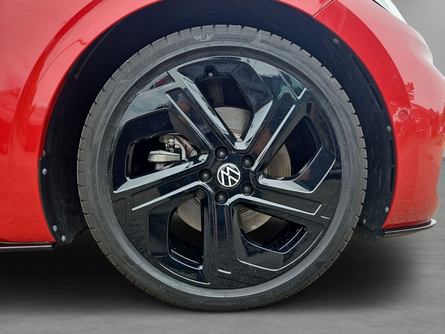 Volkswagen ID.3 GTX 84 kWh MATRIX ACC DCC HUD PANO WP AHK L
