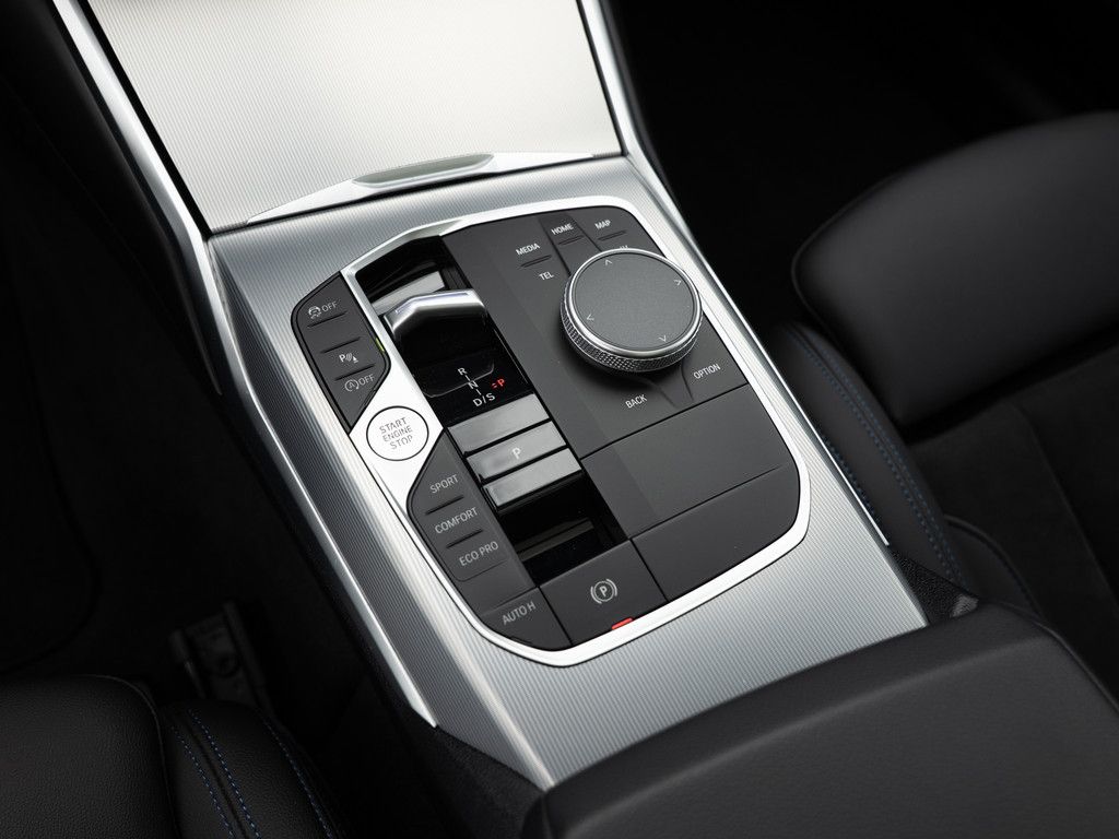 BMW 320i Touring M-Sportpaket - Samsaru's Car Outlet