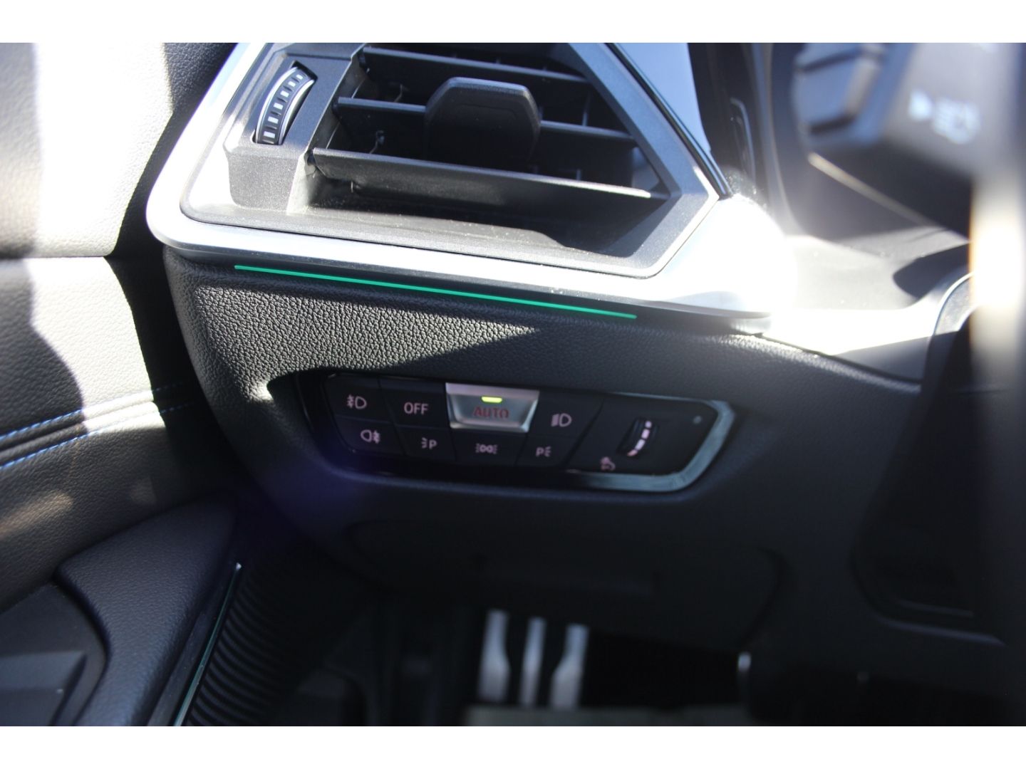 BMW 320 d xDrive M Sport - Samsaru's Car Outlet