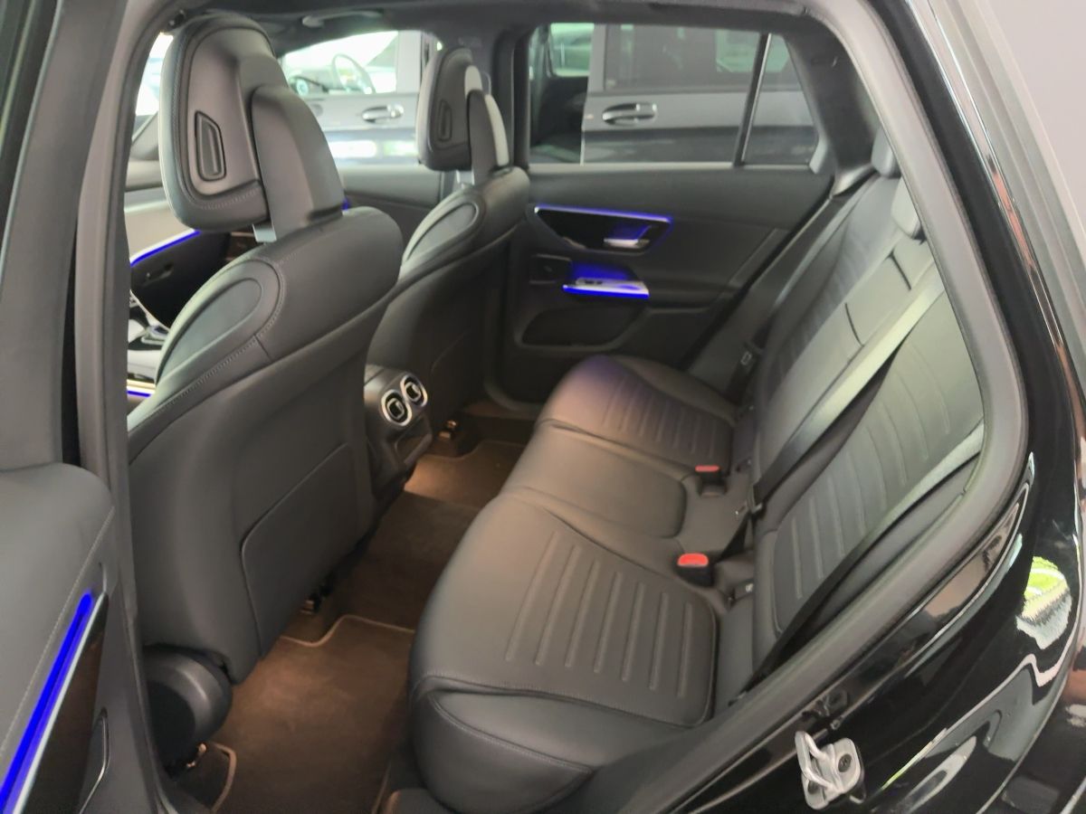 Mercedes-Benz GLC 220 d 4M AMG ADV. PLUS+AHK+PANO+360°+DISTR++