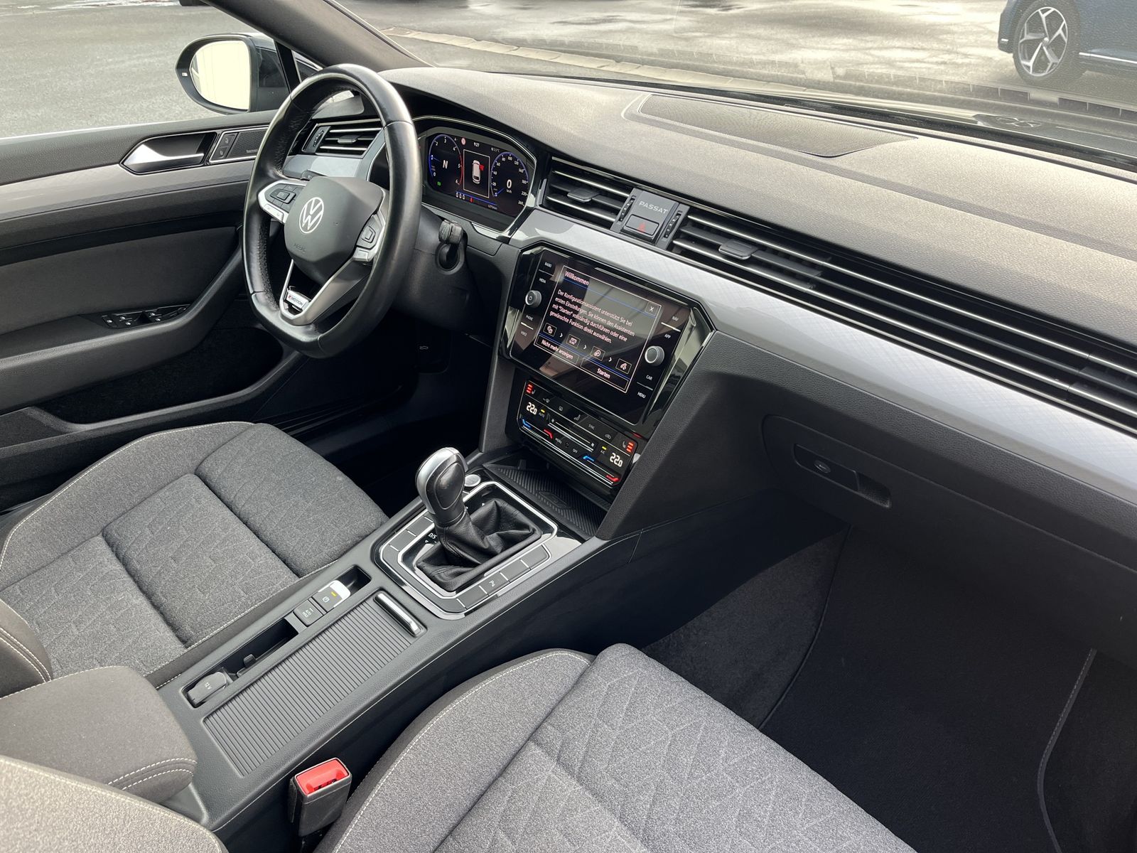 Volkswagen Passat Variant 2.0 TDI DSG 4Motion Business 188€